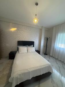 Licht & ruim 2-slaapkamer appartement met airco & Wifi - rustig wijk Marrakesh