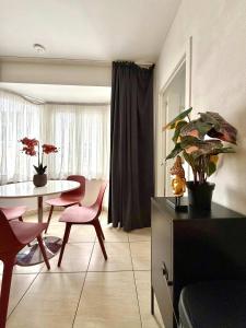 Chic and Lovely peaceful 3 minutes from the European Parliament