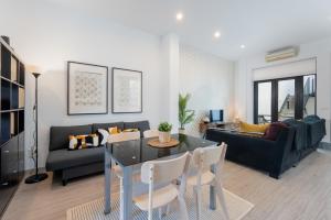 Panther Home Aladro IV