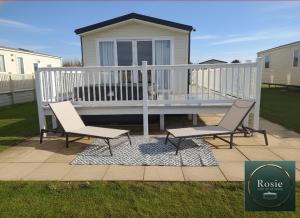Rosie Luxury Hot Tub Caravan - theluxurycaravan - GV110 Grange Leisure Park