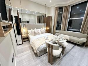 Newly Refurbished Ground Floor Studio Apartment Near Tube