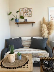 Studio Seaven, Lozenets