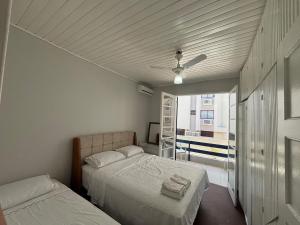 Casa há 40m da praia e no centro de Canasvieiras