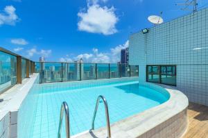 Golden Style #1803 Perto da Praia By Carpediem