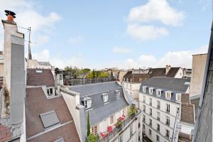 Stunning Duplex 1BR- 4P - Notre-Dame Cathedral