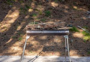 Golden Cabin 3 Gjinar by PikHost