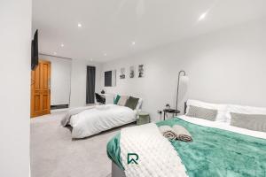 2BR Flat Free Parking & WiFi Lambeth Serviced Accomodation by Realesteem