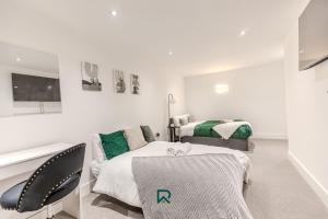 2BR Flat Free Parking & WiFi Lambeth Serviced Accomodation by Realesteem