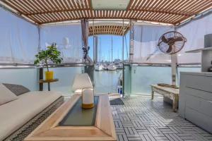 Houseboat - Suite flottante romantique au Port de Bordeaux