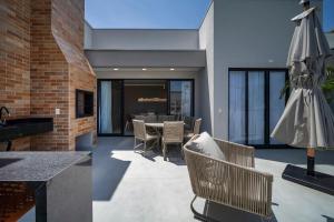 Vila do Sol 405 B4 – Cobertura Duplex - 3 Suítes - 2 Vagas de Garagem | Praia de Canto Grande