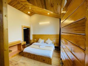 The Himalayan Castle View Retreat