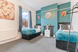 NEW! Sleeps 5 - Free Parking - Contractors