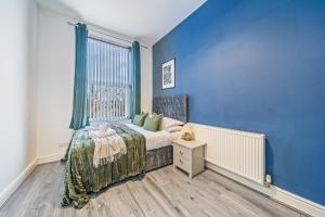 Latimer Flat 3 - Spacious 2-Bed Apt - Sleeps 6