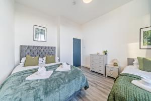 Latimer Flat 3 - Spacious 2-Bed Apt - Sleeps 6