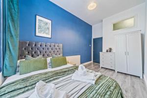 Latimer Flat 3 - Spacious 2-Bed Apt - Sleeps 6