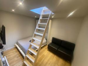 Appartement chic - terrasse en plein ciel - 004