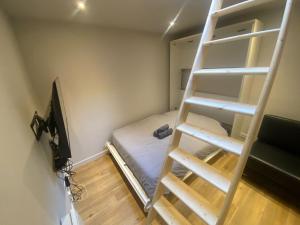 Appartement chic - terrasse en plein ciel - 004