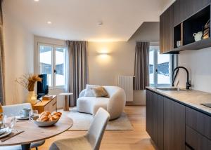 TIDYY - Cozy Duplex Studio with City Views Ghent