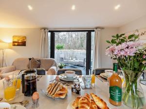 2 Bed in East Harling 73624