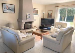 Villa 3 étoiles à 400m de la grande plage de Trestraou à Perros-Guirec - Réf 851