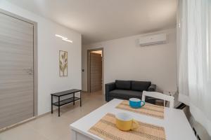 Domo Le Mura Puniche