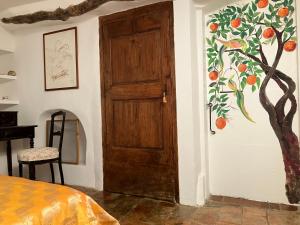 Le Baguier, maison de caractère dans hameau typique provençal