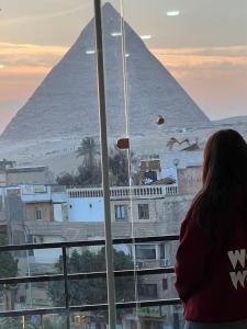 pyramids view inn