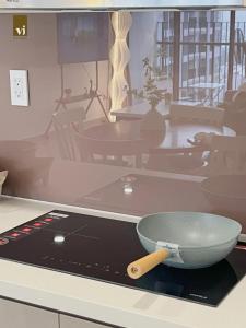 Căn hộ 2PN MT Eastmark 2BR Apartment with Pool