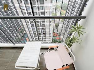 Căn hộ 2PN MT Eastmark 2BR Apartment with Pool