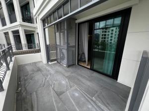 Title Legendary suite pool view E301