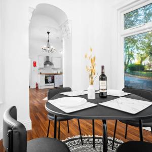 Spacious Apartment - Pet Friendly - Parking - Wi-Fi Netflix 9PKC