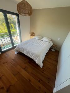 Maison Lumineuse Piscine Chauffée Près De Biarritz