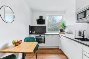 ARCHIPEL - Balkon - nahe Hamburg - Lounge - Smart TV - Parking