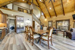 Riverfront Cabin with Mtn Views in Robbinsville