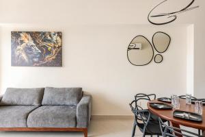 Departamento moderno de 2 recámaras con alberca en Nuevo Vallarta