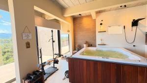 Studio com Spa e vista para o mar em Ilhabela