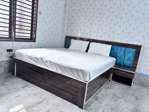 Hotel Shri Mohini Kunj Near Prem Mandir