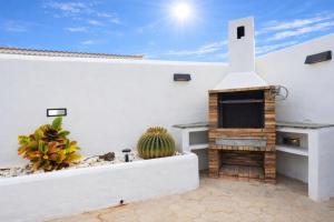 EDEN RENTALS Abades Luxury