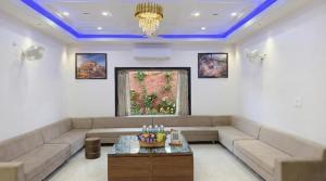 Rasa Vantara 3BHK Luxury Farm Stay for 10-15 People Family