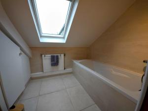 Les Buttes, 4 chambres, jardin, garage