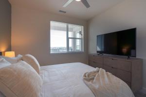 Landing Apartments - High Line Pointe