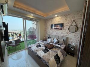 The Loft of Luxe 916