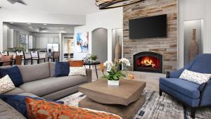 Landing at Halston Citrus Ridge