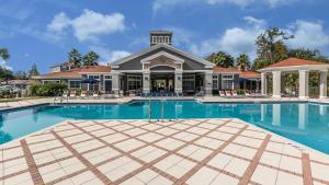 Landing at Halston Citrus Ridge