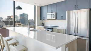 Landing Incredible 2BD Gym Clubhouse