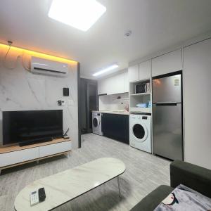 ,Daejeon ,Lotte Department Store ,Seongshimdang ,