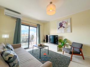 Two Bedroom Apartment with Sea Views in Albufeira