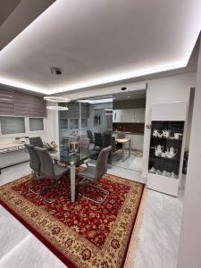 Nereydes Central Luxury Apartment