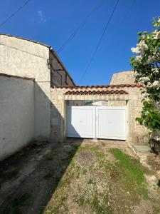 Maison chaleureuse en pleine campagne