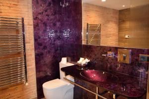 Romantic Offer room in Hotel Històric
